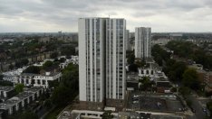 Евакуират 800 апартамента в Лондон за спешен ремонт