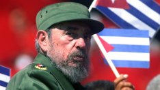 Лидерът на кубинската революция Фидел Кастро почина на 90 г.