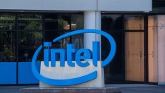 Intel разделя звеното си за графични чипове на две