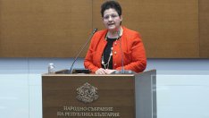 Финансовият министър обясни защо отпадна идеята за данък върху свръхпечалбите на банките