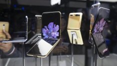 Samsung Galaxy Z Flip - по-категорична заявка на пазара на огъващи се телефони