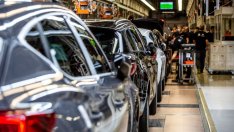 Недостигът на чипове ще изтрие поне 450 хил. автомобила глобална продукция