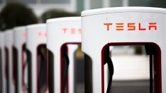 Tesla представи нови бързи зарядни станции в Берлин