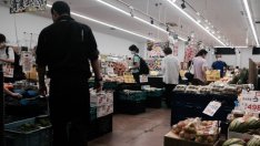 Инфлацията в Япония остава над целта вече цяло тримесечие