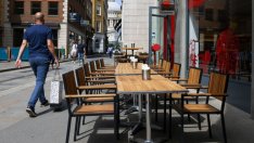 Потребителските нагласи във Великобритания остават на 48-годишно дъно