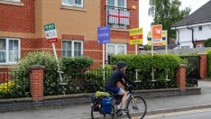 Цените на жилищата във Великобритания се покачват с най-бързия темп от 2007 г.