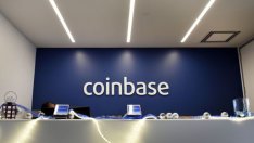 Нова занижена оценка изпрати акциите на Coinbase дълбоко на червено