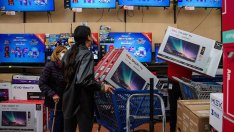 Офертите за черния петък са тук, но купувачите в САЩ липсват