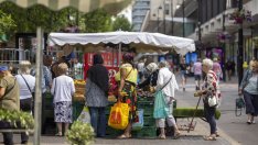 Инфлацията в британските магазини се забавя през юни