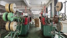 Активността на китайските фабрики се сви с по-бавен темп през май