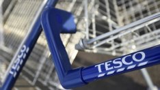 Tesco готви драстични промени в условията на договорите си с доставчиците