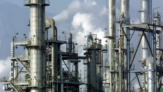 Китай строи мащабни рафинерии, докато търсенето на горива наближава своя пик