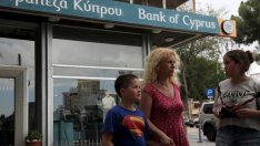 Банките в Кипър започват търгове за продажба на имоти на длъжници