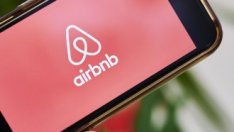 Резервациите и приходите на Airbnb растат, но несигурността остава
