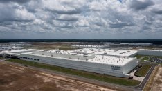 Hyundai: Акцията на имиграционните власти в САЩ забавя строежа на завода в Джорджия