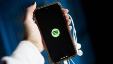 Spotify се подготвя за битка с Clubhouse