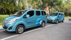 Най-големият таксиметров оператор в Индонезия избира BYD пред Tesla заради цените