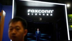 Проблемите на пазара на смартфони нанесоха удар върху Foxconn