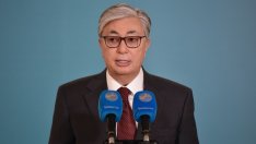 Казахстан ще проправя нови пътища за петрола си