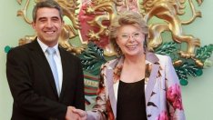 Вивиан Рединг: Демокрацията не може да се строи върху олигархията