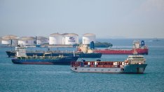 Санкциите на Запада насочват руския петрол и към Близкия изток