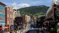 Частният сектор в еврозоната неочаквано се свива през октомври