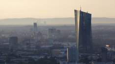 ЕЦБ може да продължи с лихвените повишения и след юли