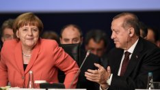 Меркел: Визовият режим за Турция няма да падне от юли 