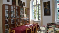 ЗАД "Армеец" дари средства за дигитализацията на ценна библиотека