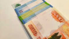 Руснаците са натрупали рекордните 500 млрд. долара в банките, привлечени от високите лихви