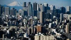 Офис животът в Хонконг и Сингапур отново кипи