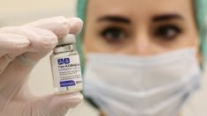 Трудностите на Украйна с ваксините са на първа линия в двубоя с Русия