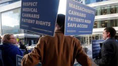 Мерките на правителството на Тръмп срещу марихуаната разгневиха избирателите му