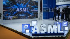 ASML записа спад на борсата, след като САЩ я атакуваха за продажби в Китай