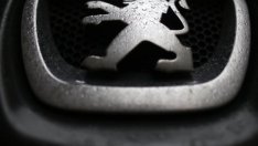 Работници на Peugeot окупираха завода в Олне