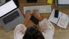 Две трети от служителите, работещи отдалечено, не искат да се връщат в офиса