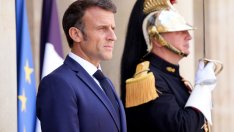 Безредиците във Франция са поредно изпитание за властта на Макрон