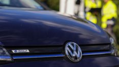 Продажбите на електромобили помагат на VW да постигне целите за емисиите на ЕС 