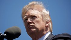 Предал ли е Тръмп поверителни данни на руснаците?