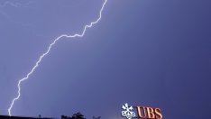 Дилър в UBS предизвика милиардна загуба