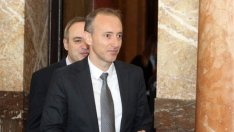 Приоритет на правителството е удвояване на заплатите на учителите до 2021 г.