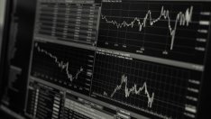 Малките дружества на Wall Street побеждават големите