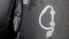 Британският милиардер Джеймс Дайсън пуска собствен електромобил до 2020 г.