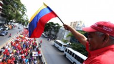 Политически експерт: САЩ искат петрола на Венецуела