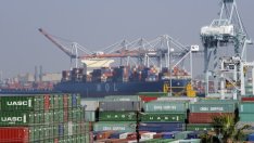 Търговският дефицит на САЩ спада до най-ниското си ниво от октомври 2009 г.