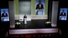 Драги: Централните банкери трябва да признаят пропуските в познанията си