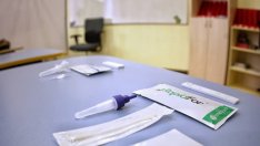 Осигурени са тестове за малките ученици за още две седмици