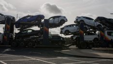 Само 197 автомобила са произведени във Великобритания през април