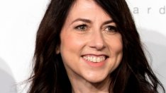 Бившата жена на Безос забогатява неволно все повече и повече