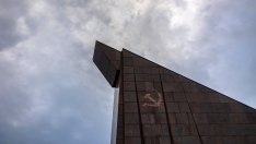 Войната срещу Украйна променя пост-съветската идентичност на руснаците